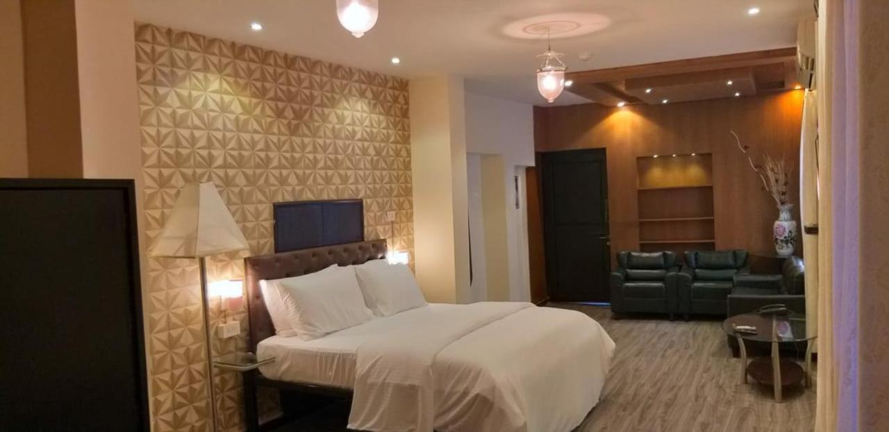 Creek Hotel - Panaji Eksteriør bilde
