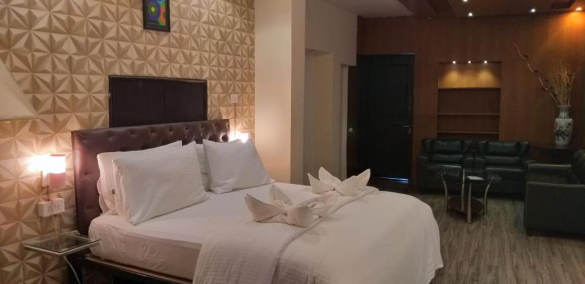 Creek Hotel - Panaji Eksteriør bilde